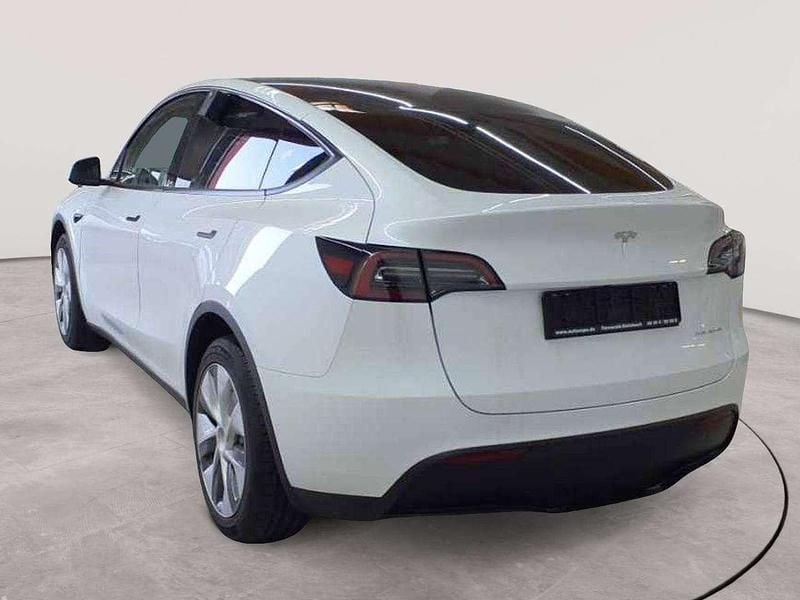 Gebraucht Tesla Model Y 378 kW (514 PS) 2022 Pearl white multicoat SUV