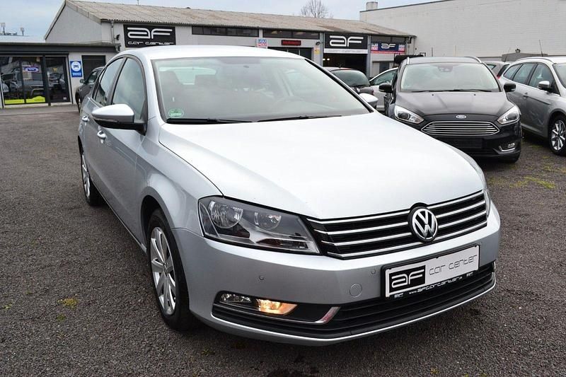 Gebraucht VW Passat 140 PS (102 kW) 2014 Silber Limousine
