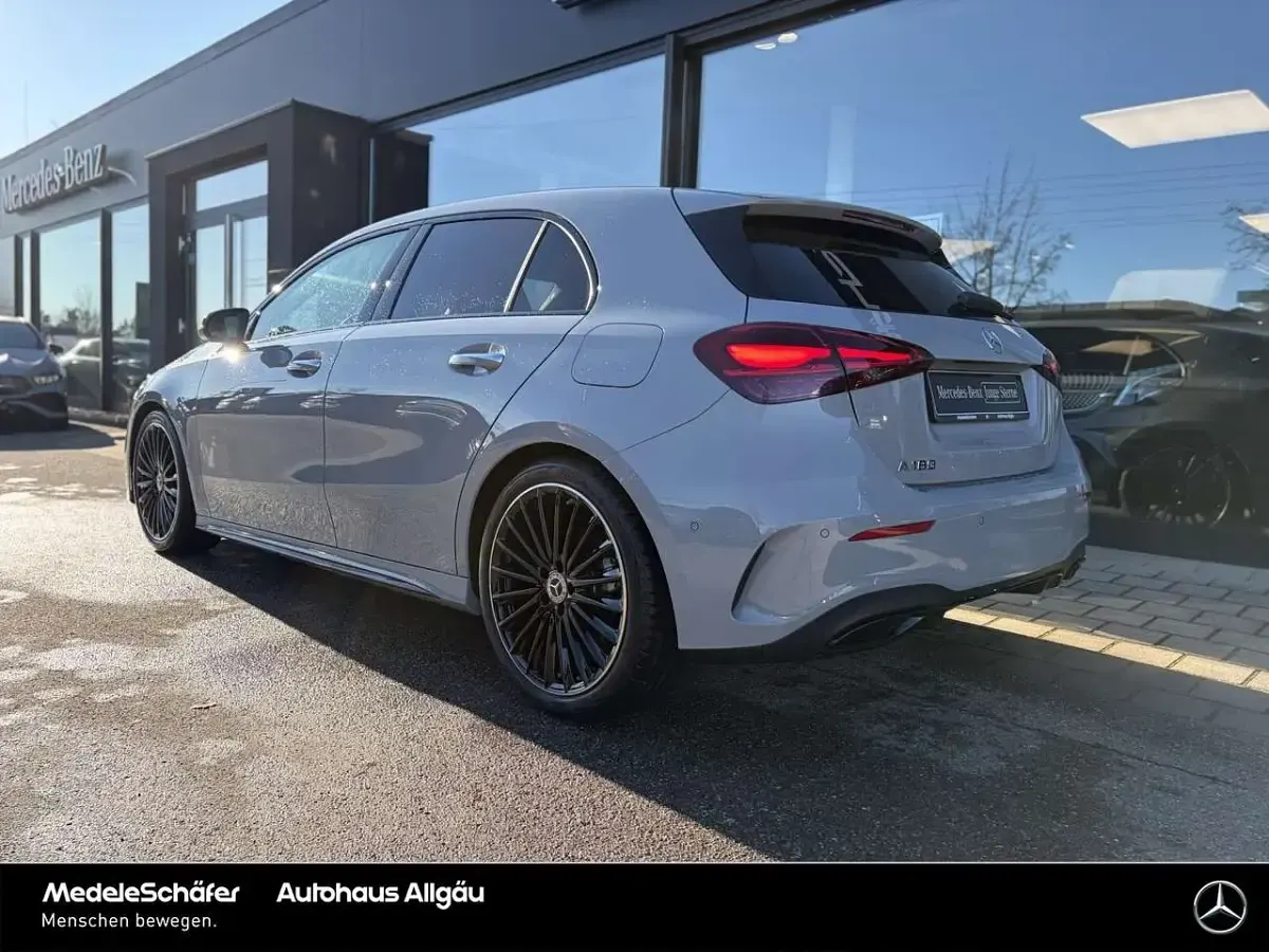 Gebraucht Mercedes A180 AMG 136 PS (100 kW) 2026 Manufaktur lack manufaktur alp Limousine