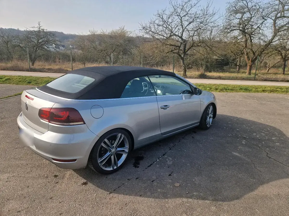Gebraucht VW Golf Cabriolet 105 PS (77 kW) 2011 Cabrio