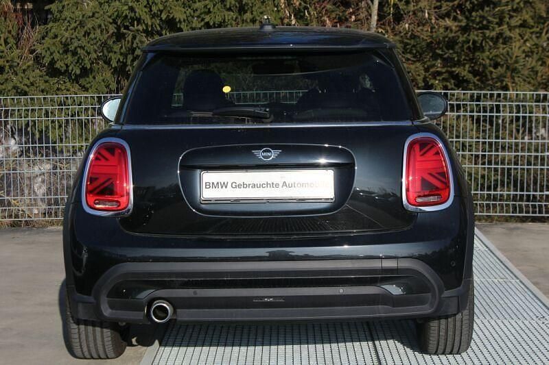 Gebraucht Mini Cooper 136 PS (100 kW) 2024 Schwarz Kleinwagen