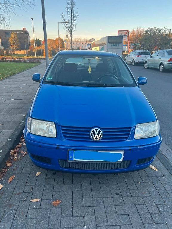 Blau Gebraucht 2001 VW Polo Trendline Kleinwagen | 999 € (Fairer Preis) - Bild 1/4