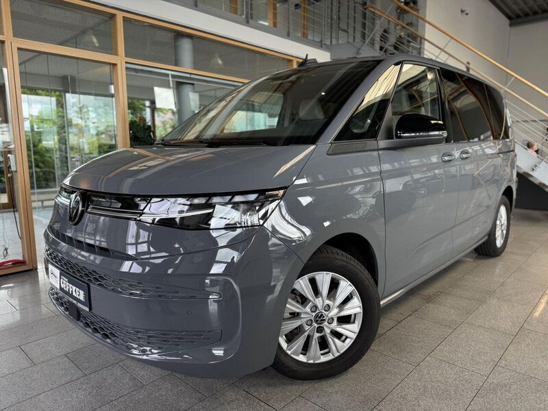 Pure grey Gebraucht 2023 VW T7 Life Van | 49.990 € (Superpreis) - Bild 1/4