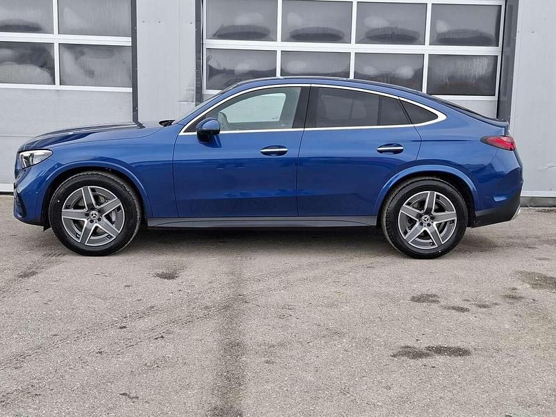 Gebraucht Mercedes GLC300 AMG 258 PS (189 kW) 2024 Lack spektralblau (metallic) SUV