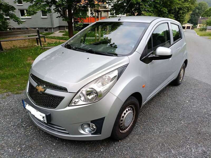 Silber Gebraucht 2010 Chevrolet Spark Kleinwagen | 1.900 € (Superpreis) - Bild 1/4