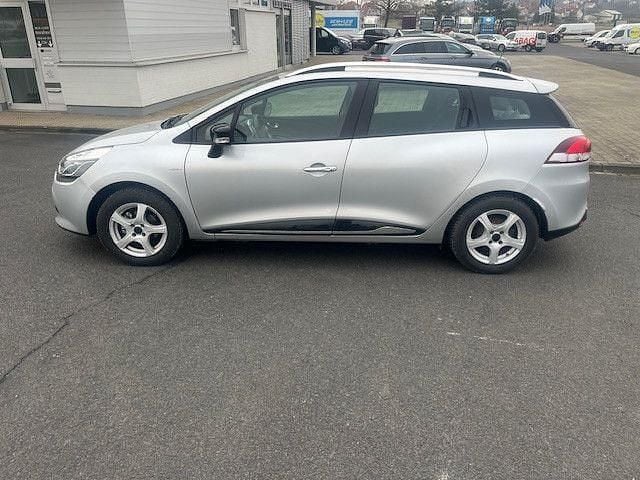 Gebraucht Renault Clio IV LIMITED 90 PS (66 kW) 2015 Grau Van / Kleinbus