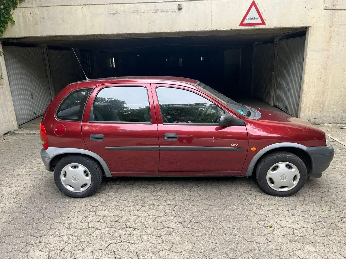 Gebraucht Opel Corsa 54 PS (39 kW) 1999 Rot Limousine