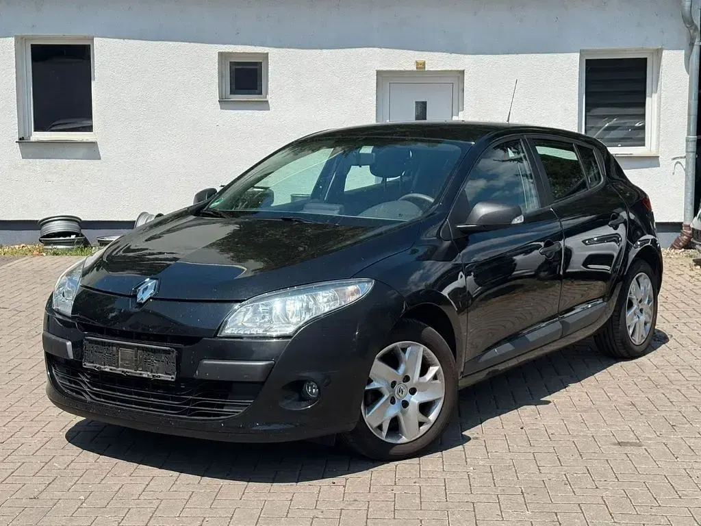 Gebraucht Renault Mégane III 101 PS (74 kW) 2011 Schwarz Kleinwagen