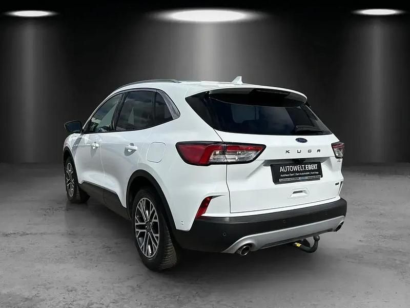 Gebraucht Ford Kuga Titanium 224 PS (164 kW) 2021 Frostweiß SUV