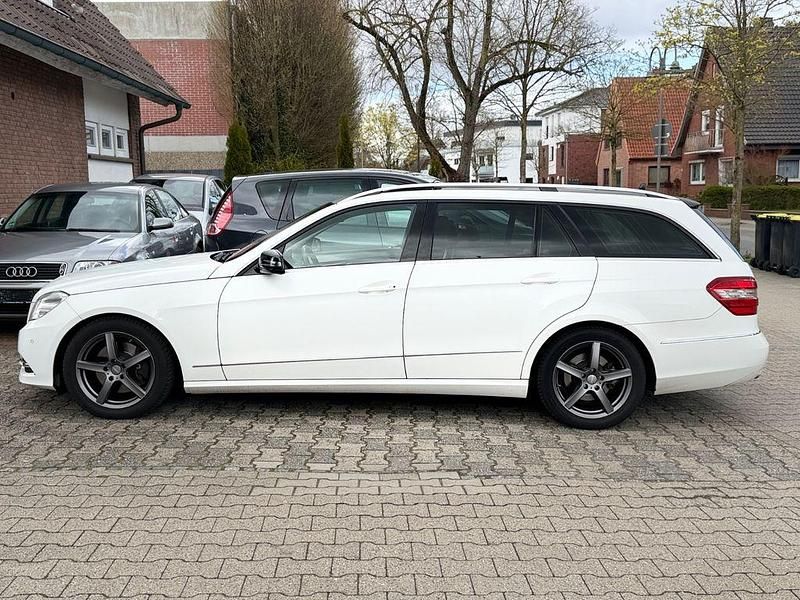 Gebraucht Mercedes E350 Avantgarde 265 PS (194 kW) 2011 Weiß Limousine