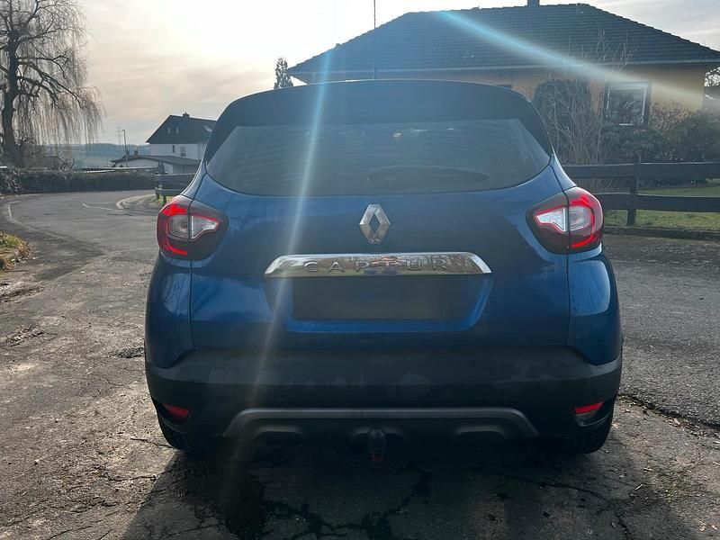 Gebraucht Renault Captur Version S 150 PS (110 kW) 2019 Blau SUV