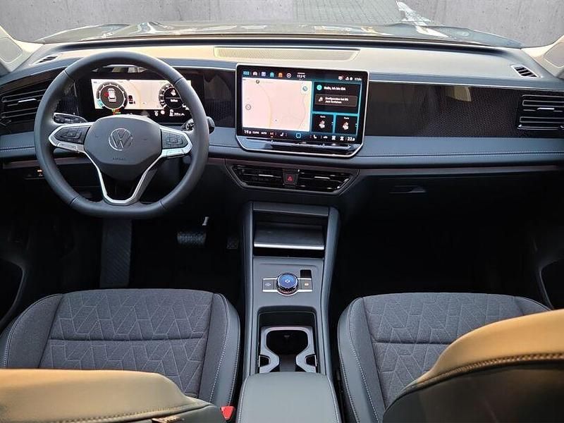 Neu VW Tiguan Life 150 PS (110 kW) 2026 Grau SUV