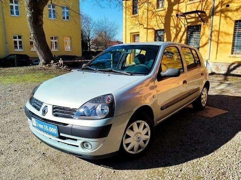 Gebraucht Renault Clio II 75 PS (55 kW) 2004 Polargrau metallic Limousine