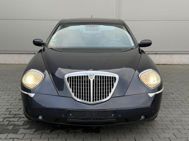 Second-hand Lancia Thesis 230 CP (169 kW) 2004 Albastru Berlinǎ