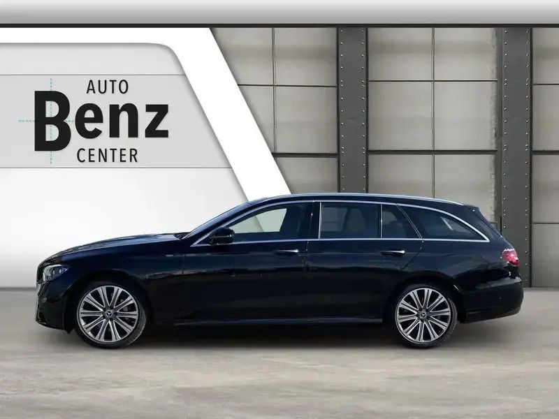 Gebraucht Mercedes E400 AMG line 330 PS (242 kW) 2021 Schwarz Kombi
