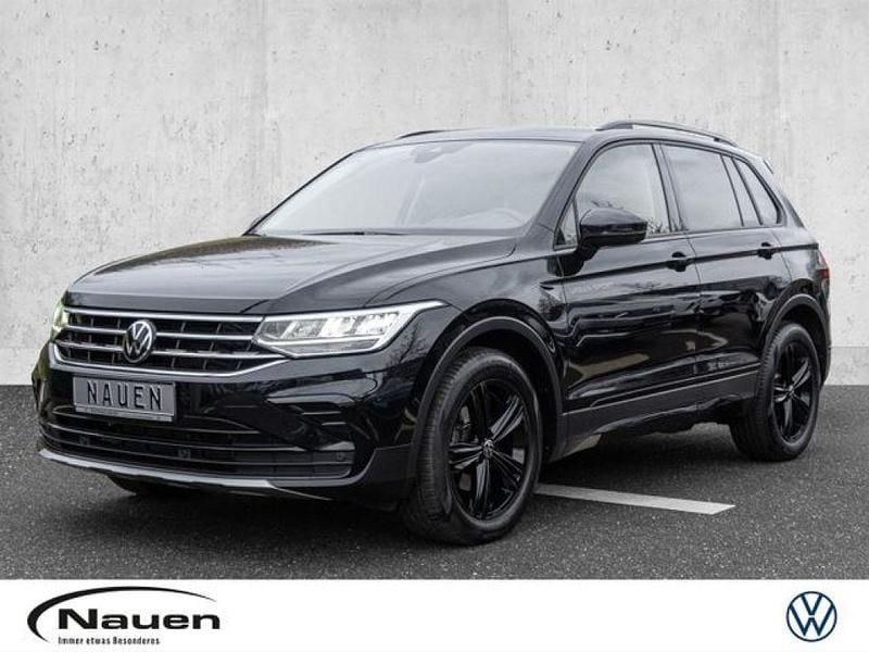 Deep black Gebraucht 2022 VW Tiguan Life SUV | 27.950 € (Guter Preis) - Bild 1/3