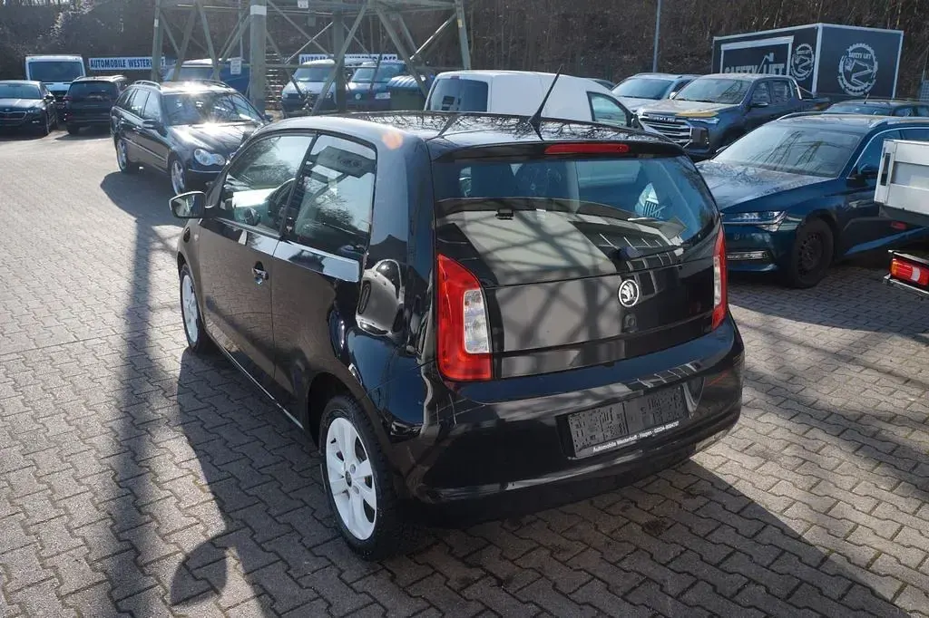 Gebraucht Skoda Citigo Active 60 PS (44 kW) 2014 Schwarz Kleinwagen
