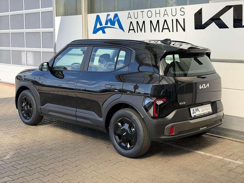 Neu Kia EV2 Air 108 kW (147 PS) 2026 Schwarz SUV