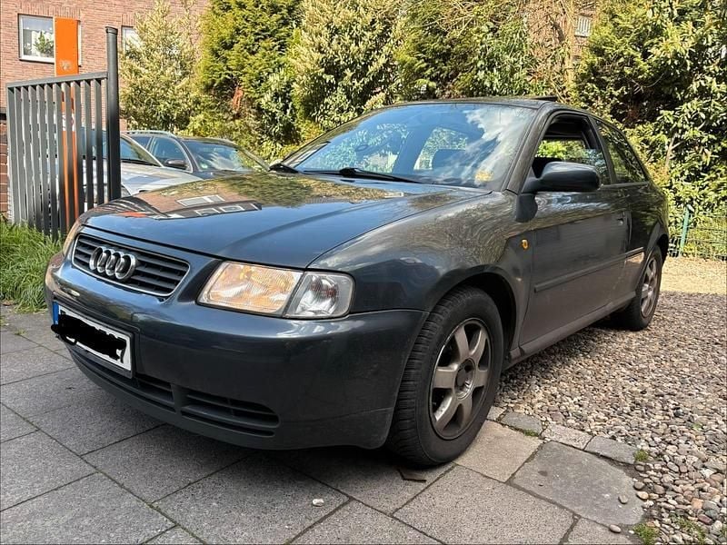 Gebraucht Audi A3 106 PS (77 kW) 1997 Schwarz Kleinwagen