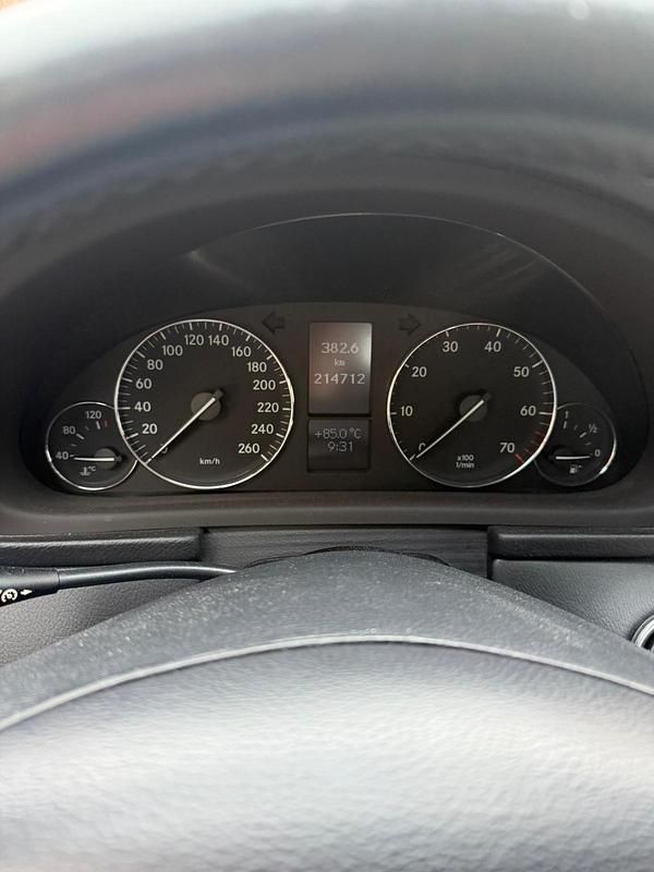 Gebraucht Mercedes C230 194 PS (142 kW) 2005 Limousine