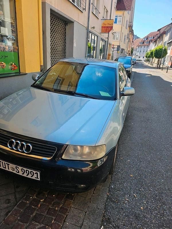 Blau Gebraucht 2002 Audi A3 Kleinwagen | 1.000 € (Superpreis) - Bild 1/4
