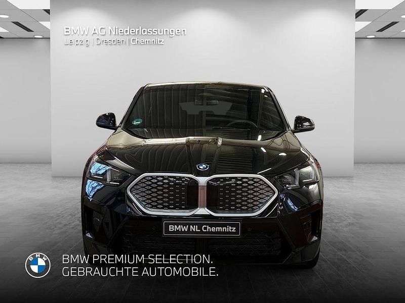 Neu BMW iX2 Performance 225 kW (306 PS) 2025 Schwarz SUV