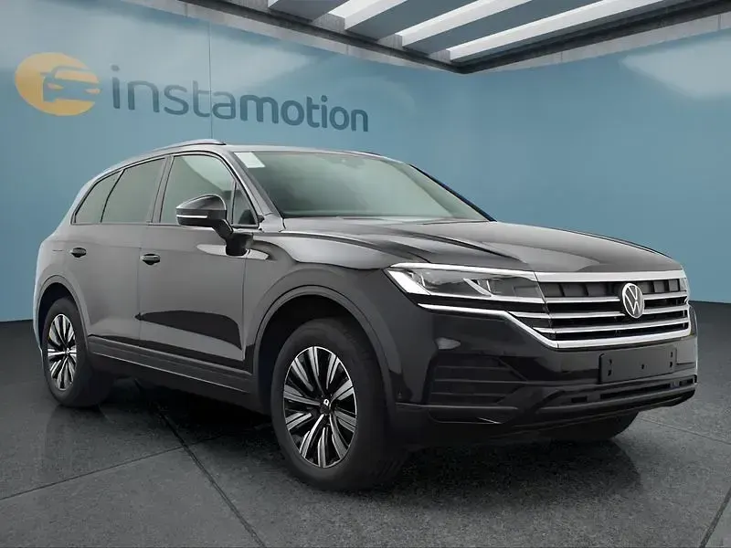 Gebraucht VW Touareg 231 PS (169 kW) 2024 Schwarz SUV