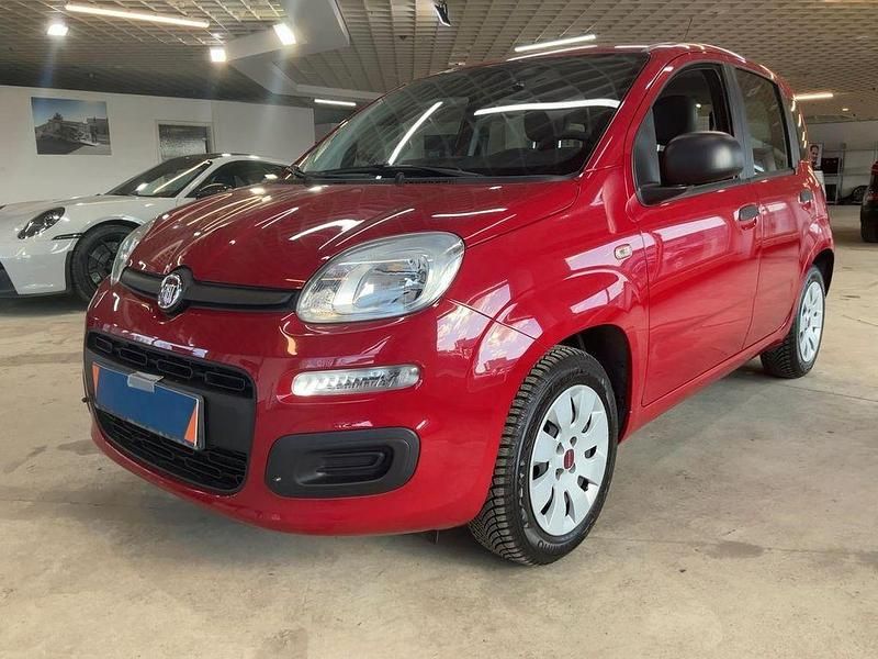 Gebraucht Fiat Panda Pop 69 PS (50 kW) 2016 Rot Kleinwagen