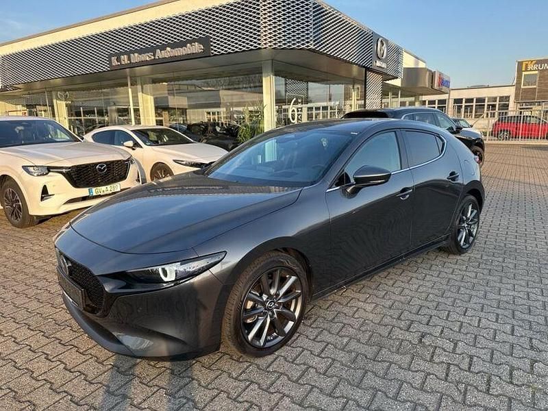 Gebraucht Mazda 3 Exclusive-Line 150 PS (110 kW) 2024 Machine gray Limousine