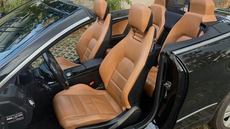 Second-hand Mercedes E250 Elegance 204 CP (150 kW) 2010 Negru Cabrio