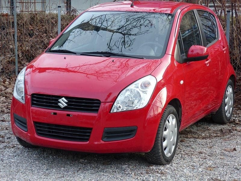 Gebraucht Suzuki Splash 65 PS (47 kW) 2009 Rot Kleinwagen