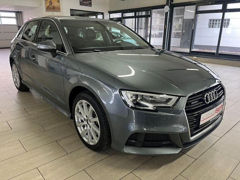 Gebraucht Audi A3 Design 190 PS (139 kW) 2018 Grau Limousine