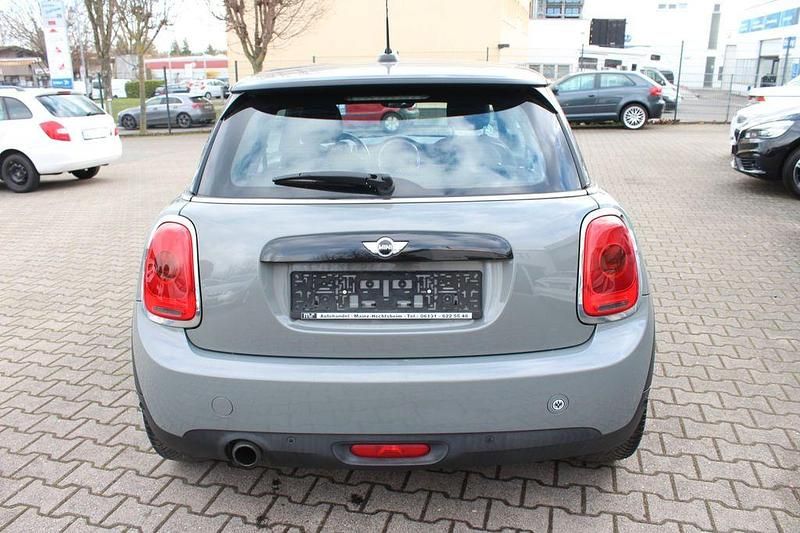 Usado Mini Cooper 136 HP (100 kW) 2017 Cinzento Citadino