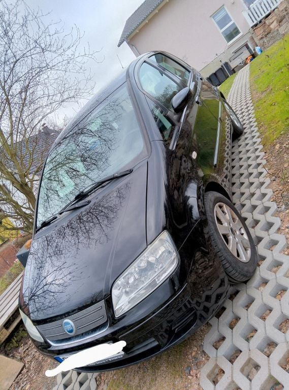 Schwarz Gebraucht 2006 Fiat Idea Van / Kleinbus | 1.300 € (Superpreis) - Bild 1/4