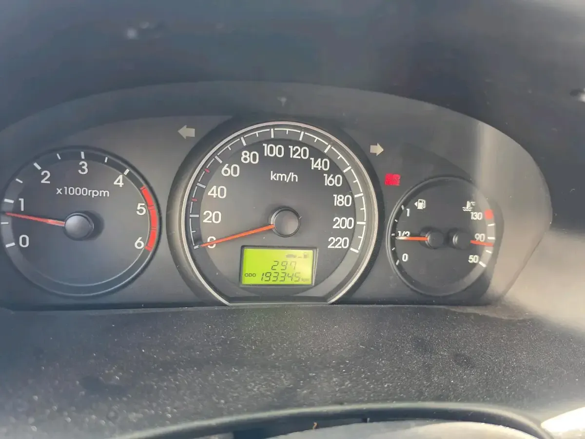 Gebraucht Hyundai H-1 170 PS (125 kW) 2010 Schwarz Van / Kleinbus
