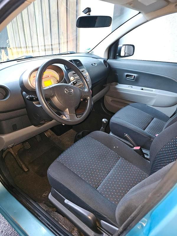 Gebraucht Daihatsu Sirion 69 PS (50 kW) 2007 Blau Kleinwagen