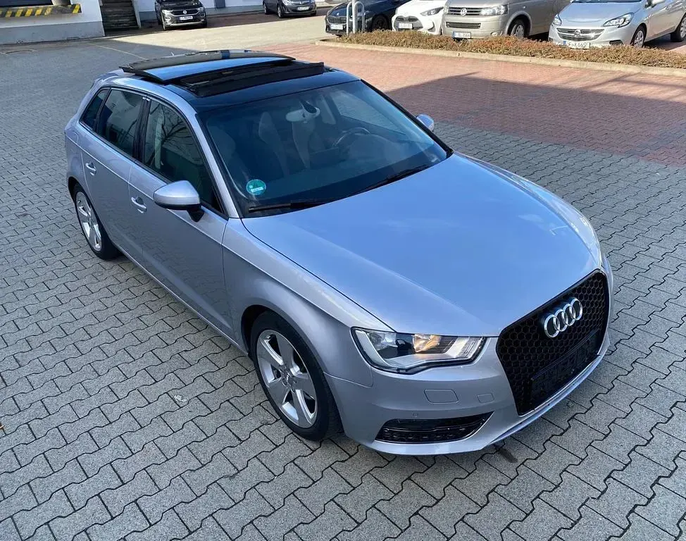 Gebraucht Audi A3 Sport 150 PS (110 kW) 2015 Grau Limousine