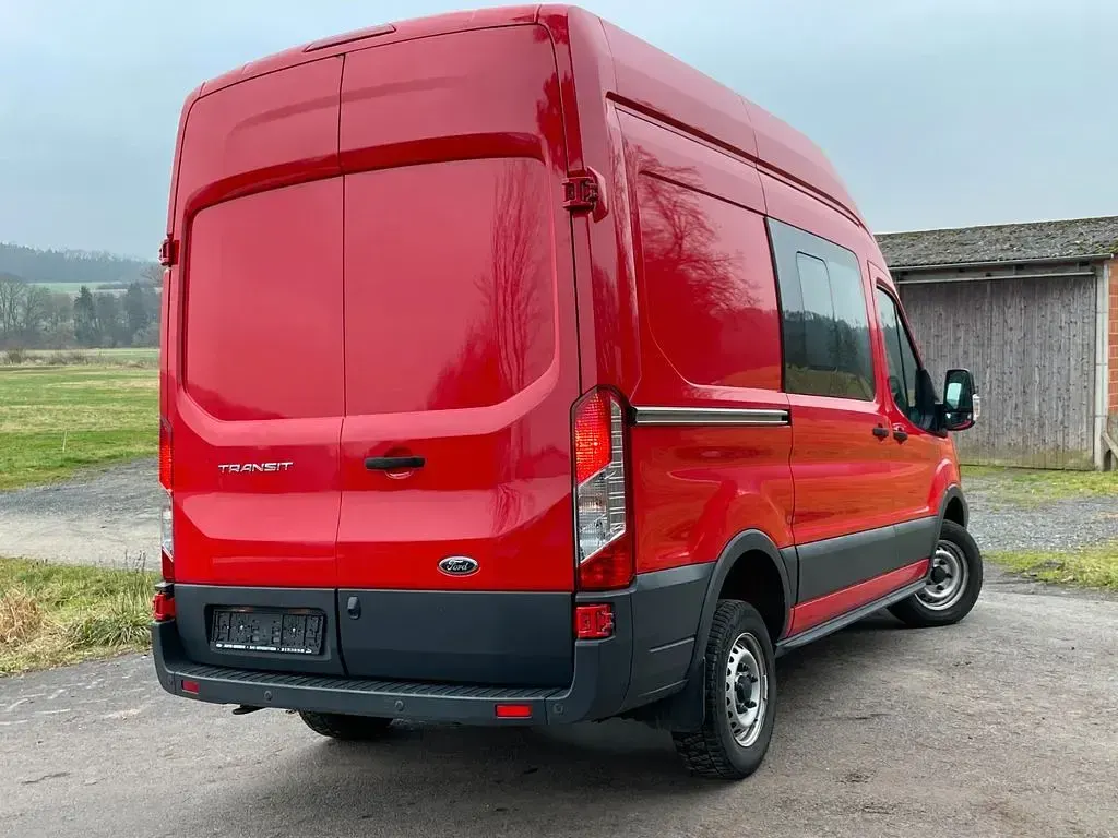 Gebraucht Ford Transit 131 PS (96 kW) 2017 Rot Van / Kleinbus