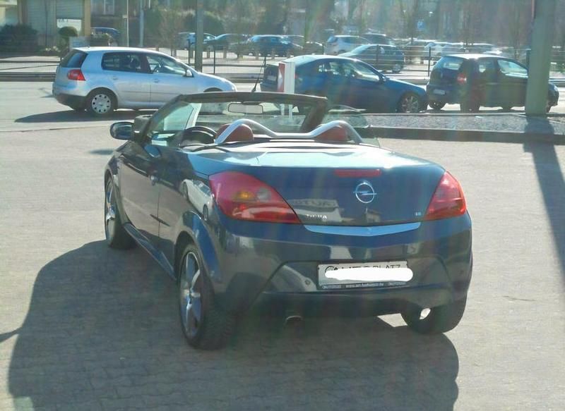 Gebraucht Opel Tigra 125 PS (91 kW) 2007 Blau Cabrio