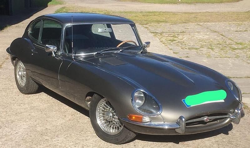 Grau Gebraucht 1967 Jaguar E-Type Coupé | 57.500 € - Bild 1/4