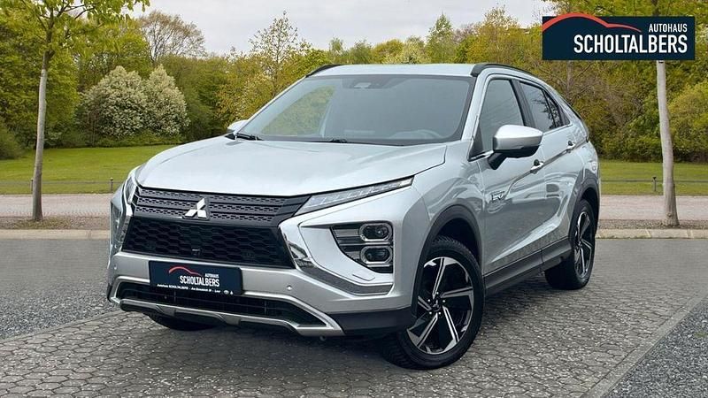 Gebraucht Mitsubishi Eclipse Cross Edition 188 PS (138 kW) 2021 Silber SUV