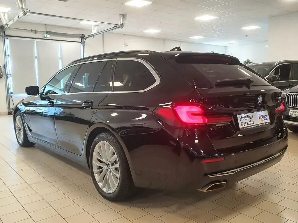 Gebraucht BMW 530e Luxury Line 292 PS (214 kW) 2022 Schwarz Limousine