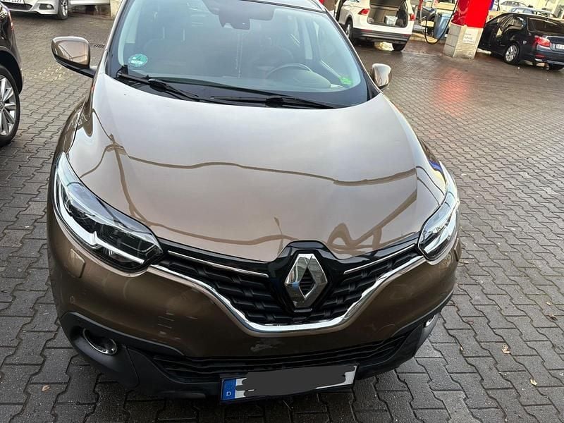 Braun Gebraucht 2018 Renault Kadjar SUV | 11.800 € (Superpreis) - Bild 1/4