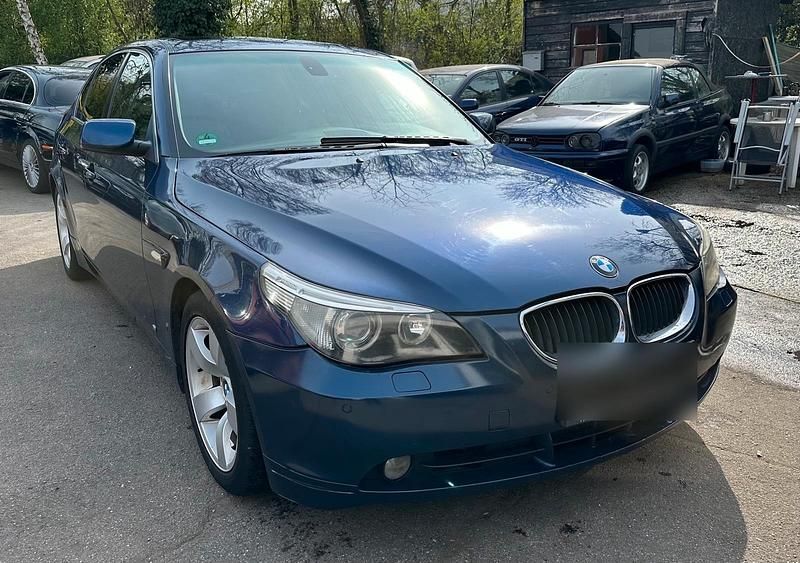 Gebraucht BMW 520 170 PS (125 kW) 2004 Blau Limousine