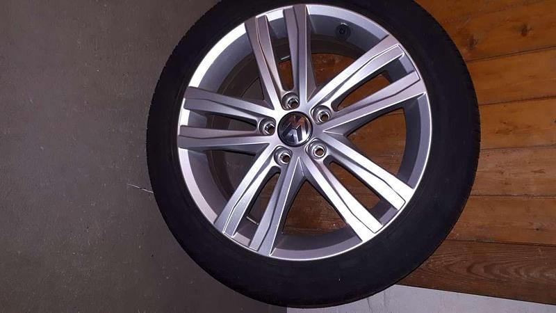 Gebraucht VW Jetta 125 PS (91 kW) 2015 Grau Limousine