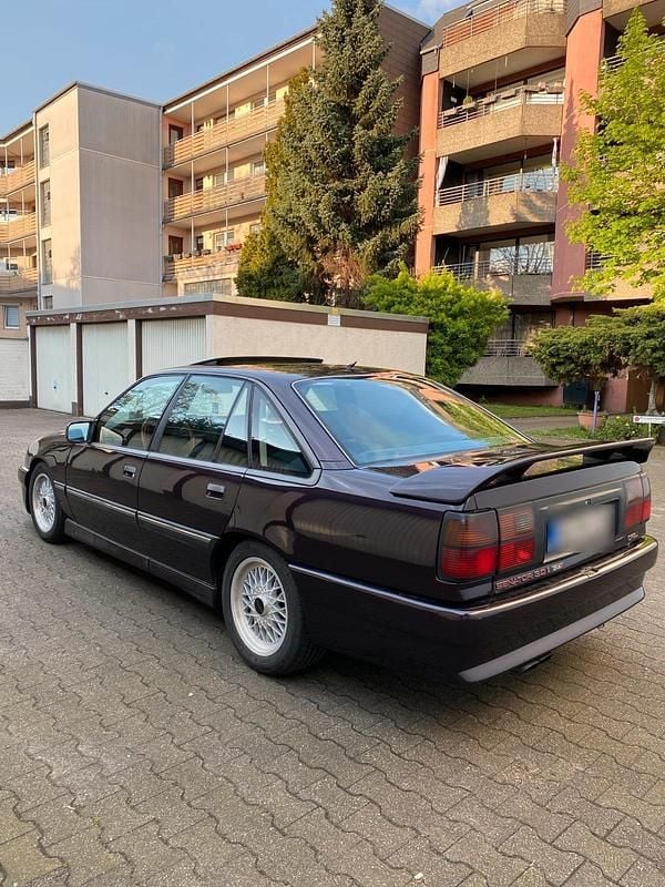 Second-hand Opel Senator 207 CP (152 kW) 1989 Mov Berlinǎ