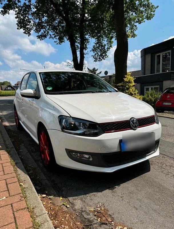 Weiß Gebraucht 2010 VW Golf VI Kleinwagen | 6.000 € (Guter Preis) - Bild 1/4