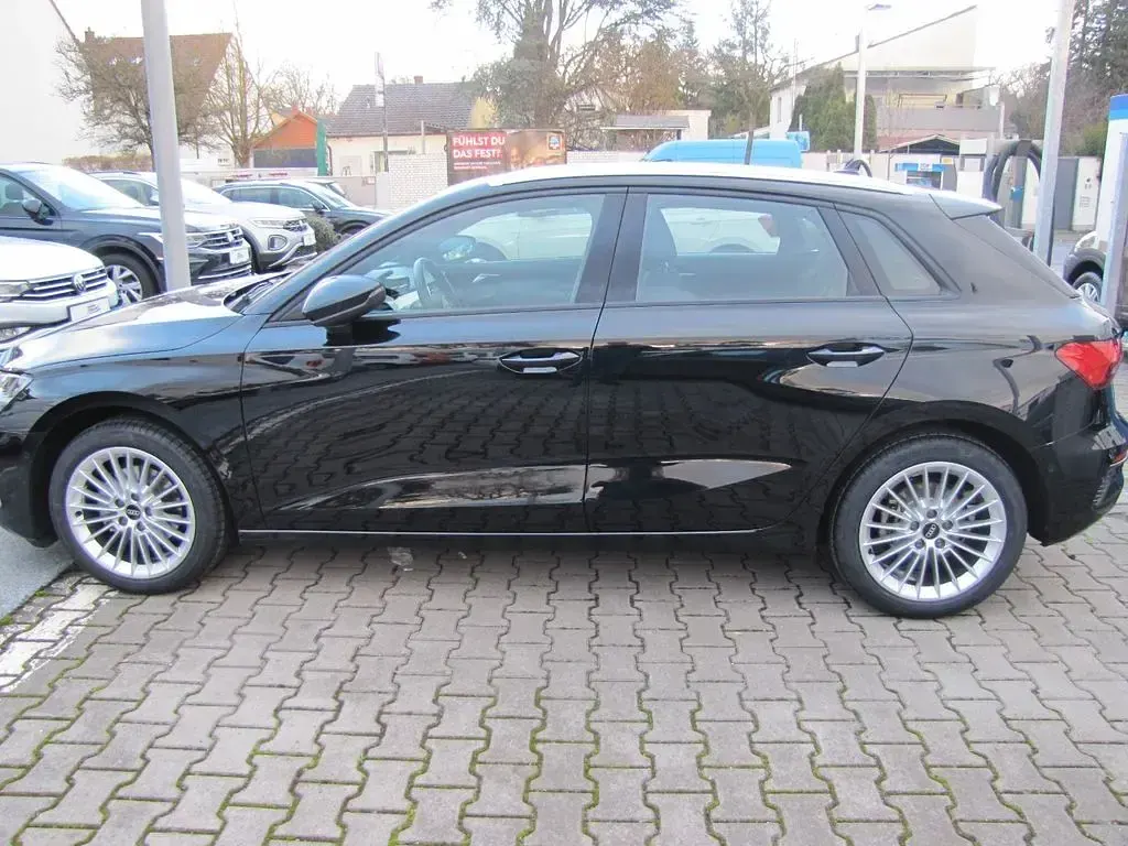 Gebraucht Audi A3 Advanced 150 PS (110 kW) 2024 Schwarz Limousine