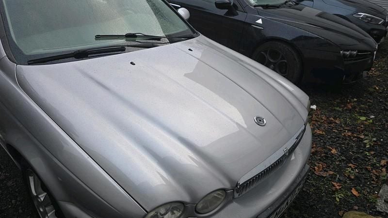 Silber Gebraucht 2004 Jaguar X-type Limousine | 2.400 € (Superpreis) - Bild 1/4