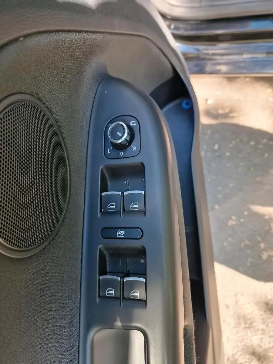 Gebraucht VW Golf Plus Cross 160 PS (117 kW) 2010 Schwarz Kombi